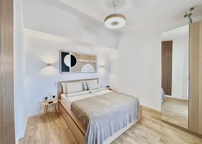 Paulmarie Miraverde 아파트 *